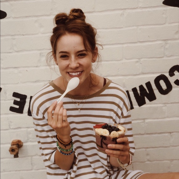 Meet your Posher, Rebecca - Picture 3 of 5